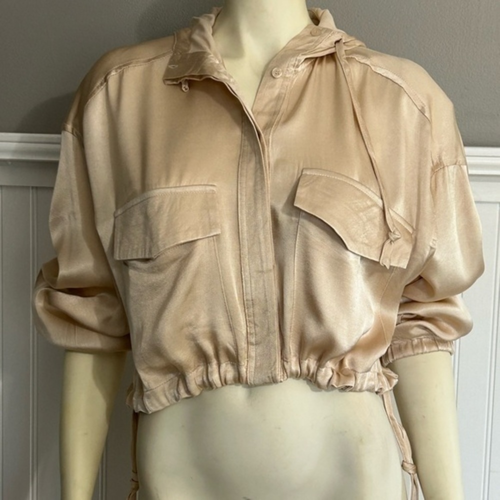CIEN SATIN CROPPED HOODED JACKET NWT